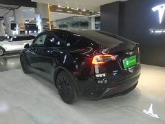Tesla Model Y 2022 Facelift Rear-Wheel Drive - ფოტო 4