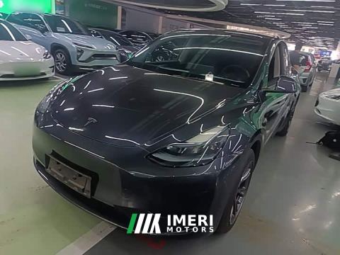 2024 Tesla Model Y Rear-Wheel Drive