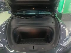 Tesla Model Y Rear-Wheel Drive - ფოტო 19