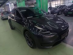 Tesla Model Y Rear-Wheel Drive - ფოტო 3