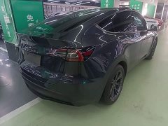 Tesla Model Y Rear-Wheel Drive - ფოტო 6