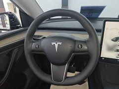Tesla Model Y Rear-Wheel Drive - ფოტო 10