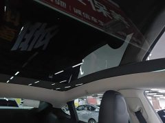 Tesla Model Y Rear-Wheel Drive - ფოტო 17