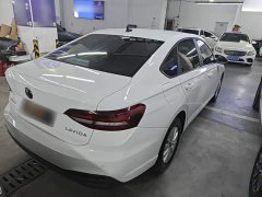 Volkswagen Lavida 1.5L Automatic Deyi Edition - ფოტო 6