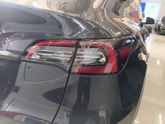 Tesla Model Y Long Range All-Wheel Drive - ფოტო 7