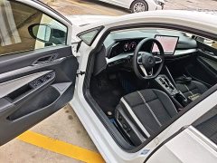 Volkswagen Golf Facelift 300TSI Pro - ფოტო 15
