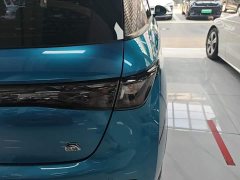 BYD Dolphin 401km Knight Edition - ფოტო 7