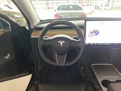 Tesla Model Y Rear-Wheel Drive - ფოტო 10