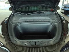 Tesla Model Y Rear-Wheel Drive - ფოტო 19