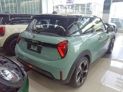 BMW MINI 2.0T COOPER S Artist 3-Door - ფოტო 6