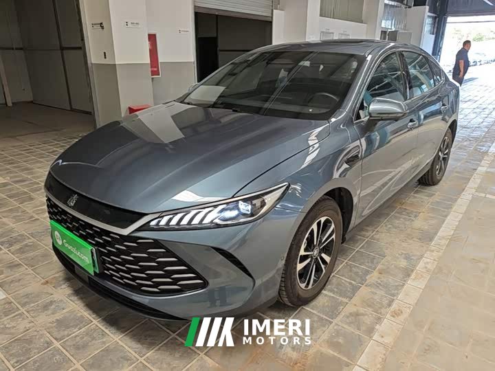 BYD Qin PLUS DM-i Smart Driving Edition 120KM Excellence - ავტომობილი ჩინეთიდან