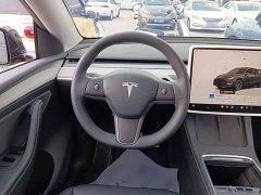 Tesla Model Y Rear-Wheel Drive - ფოტო 10