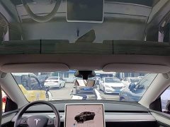 Tesla Model Y Rear-Wheel Drive - ფოტო 17