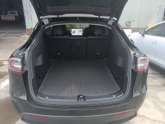 Tesla Model Y Rear-Wheel Drive - ფოტო 18