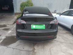 Tesla Model Y Rear-Wheel Drive - ფოტო 5