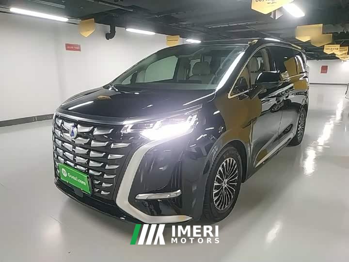 Denza D9 DM-i 970 Luxury