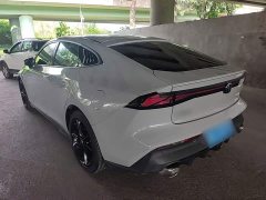 Changan UNI-V 1.5T Deluxe - ფოტო 4