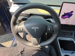 Tesla Model Y Long Range All-Wheel Drive - ფოტო 10