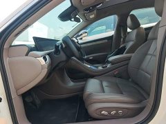 IM Motors Zhiji L6 Ultra - ფოტო 19