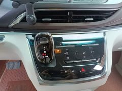 Buick GL8 Land Business Class Comfort Edition - ფოტო 13