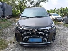 Buick GL8 Land Business Class Comfort Edition - ფოტო 2