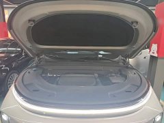 Li Auto L7 Max - ფოტო 19