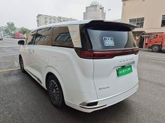 Denza BYD Denza D9 DM-i 1050 Premium - ფოტო 4