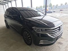 Volkswagen Viloran 380TSI Prestige - фото 3