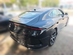 IM Motors Zhiji L6 Ultra - ფოტო 9