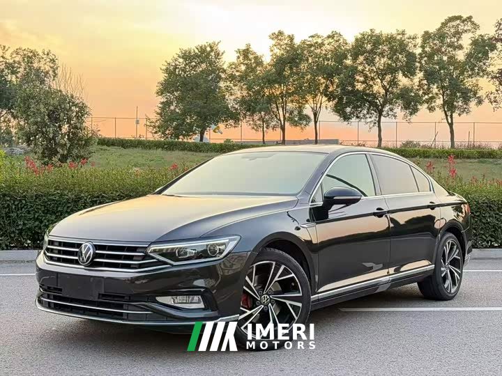 Volkswagen Magotan 330TSI DSG Luxury