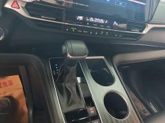 Toyota Sienna 2.5L Hybrid Premium Edition - ფოტო 13