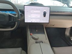 Lynk & Co Geely Lynk & Co Z10 2024 95kWh 766km RWD Max - ფოტო 9