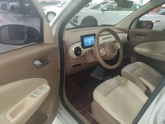 Wuling Hongguang MINIEV Fourth Generation Four-Door Advanced Edition - ფოტო 15
