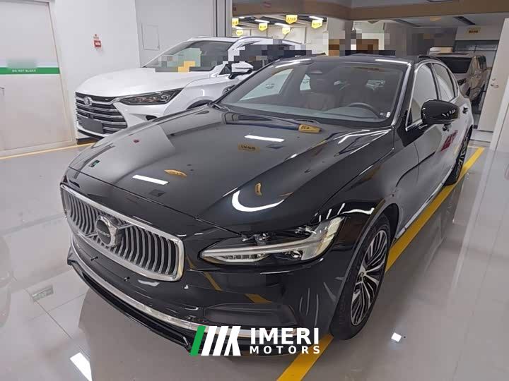 Volvo S90 B5 Intelligent Luxury Edition