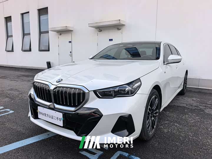 BMW 5 Series 530Li Leading M Sports Package