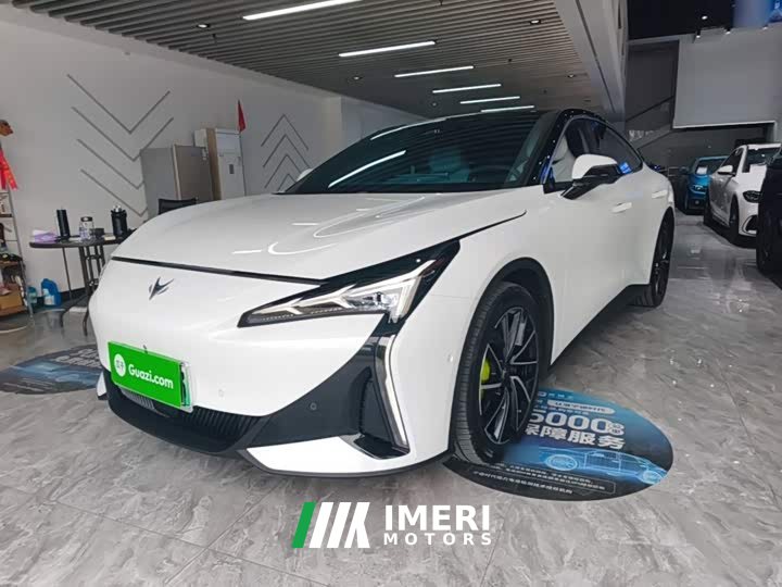 Arcfox Alpha S5 2025 560MAX 185kW - ავტომობილი ჩინეთიდან