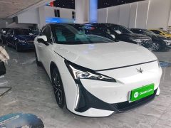 Arcfox Alpha S5 2025 560MAX 185kW - ფოტო 3