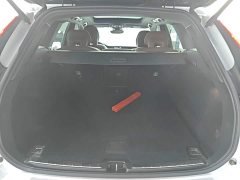 Volvo XC60 B5 AWD Smart Remote Luxury Edition - ფოტო 18