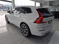 Volvo XC60 B5 AWD Smart Remote Luxury Edition - ფოტო 4