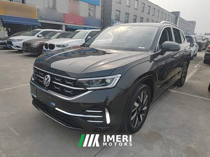 Volkswagen Taos 380TSI AWD R-Line High Performance Edition