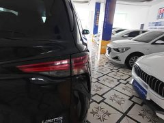 Toyota Sienna 2.5L Hybrid Premium Edition - ფოტო 7