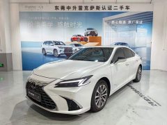 Lexus ES 300h Premium Edition - ფოტო 1