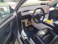 Tesla Model Y Rear-Wheel Drive - ფოტო 12
