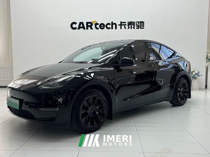 Tesla Model Y Long Range All-Wheel Drive