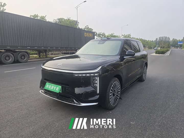 IM Motors Zhiji LS8 52 Max Tech Flagship 5-Seater - ავტომობილი ჩინეთიდან