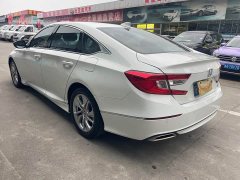 Honda Accord 2018 260TURBO Elite National V - ფოტო 9