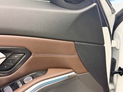 BMW 3 Series 325Li M Sport Package - ფოტო 9