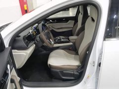 BYD Qin PLUS 2024 Glory Edition DM-i 55KM Leading - ფოტო 10