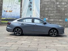 SAIC MG i5 2023 1.5L CVT Prestige - ფოტო 6