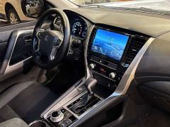 Mitsubishi Pajero Outback ( imported ) 3.0L Premium Edition - ფოტო 17